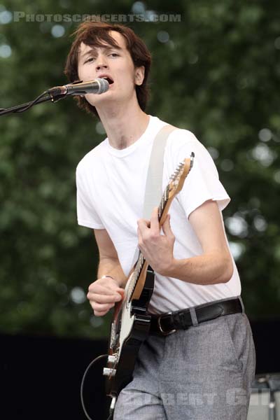 OUGHT - 2015-05-24 - PARIS - Parc de la Villette - 